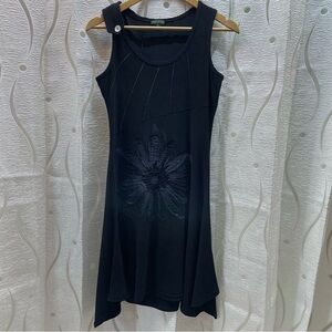 Tricotto Dress Womens Small Black Excellent 3D Flower Applique Art To Wear